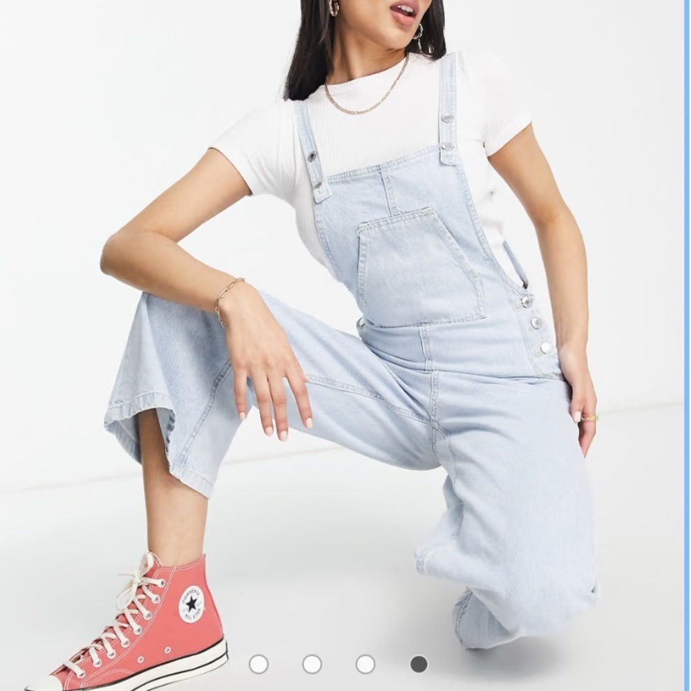 asos Stradivarius cropped wide leg denim dungarees light Blue Denim Overalls - Picture 3 of 16